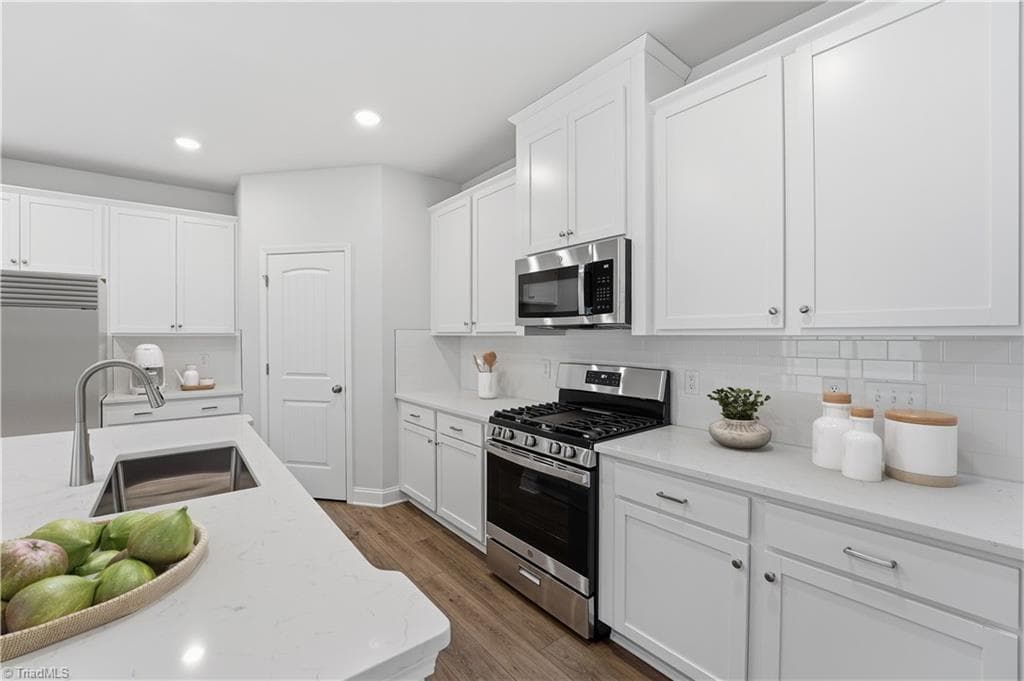 Stick/Site Built at 4074 stallion Street, High Point NC 27262, photo 14 of 35