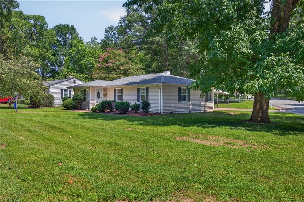 Stick/Site Built at 1115 E Willowbrook Drive, Burlington NC 27215, Burlington, photo 3 of 30