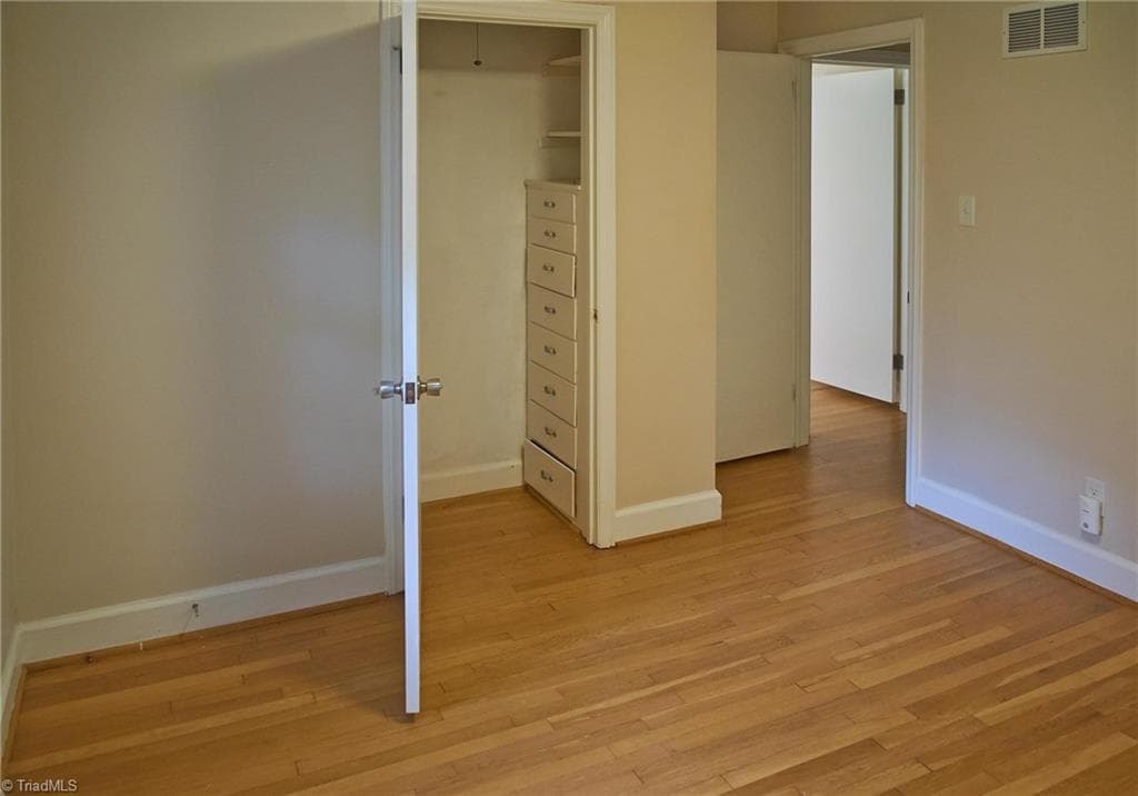 Stick/Site Built at 907 Onslow Drive, Greensboro NC 27408, photo 23 of 50