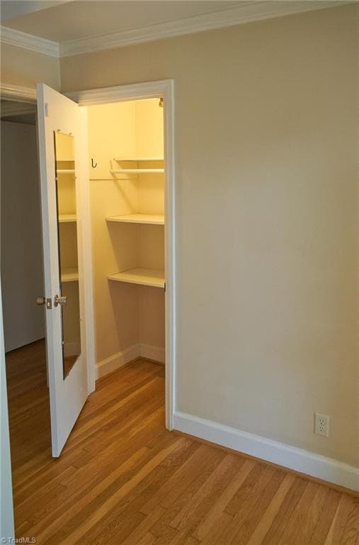 Stick/Site Built at 907 Onslow Drive, Greensboro NC 27408, photo 6 of 50