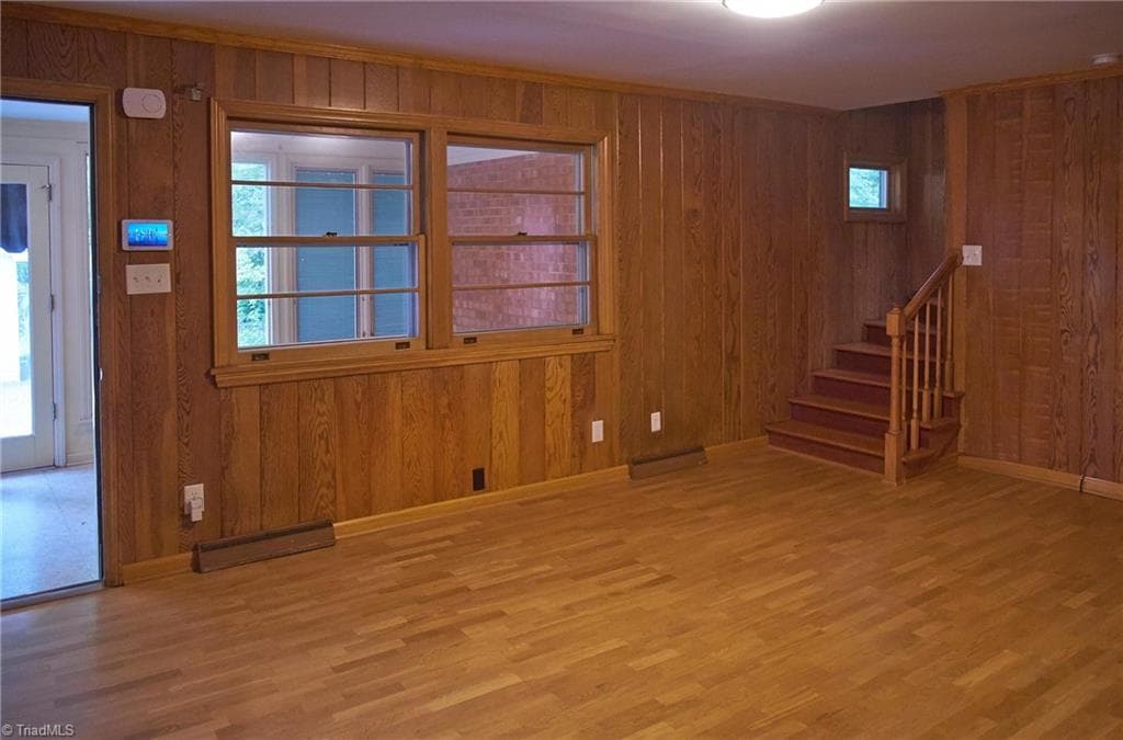 Stick/Site Built at 907 Onslow Drive, Greensboro NC 27408, photo 18 of 50