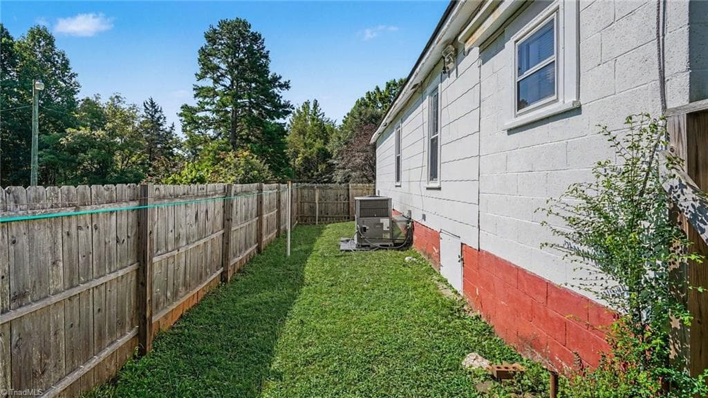 Stick/Site Built at 533 Bonkemeyer Drive, Randleman NC 27317, photo 17 of 20