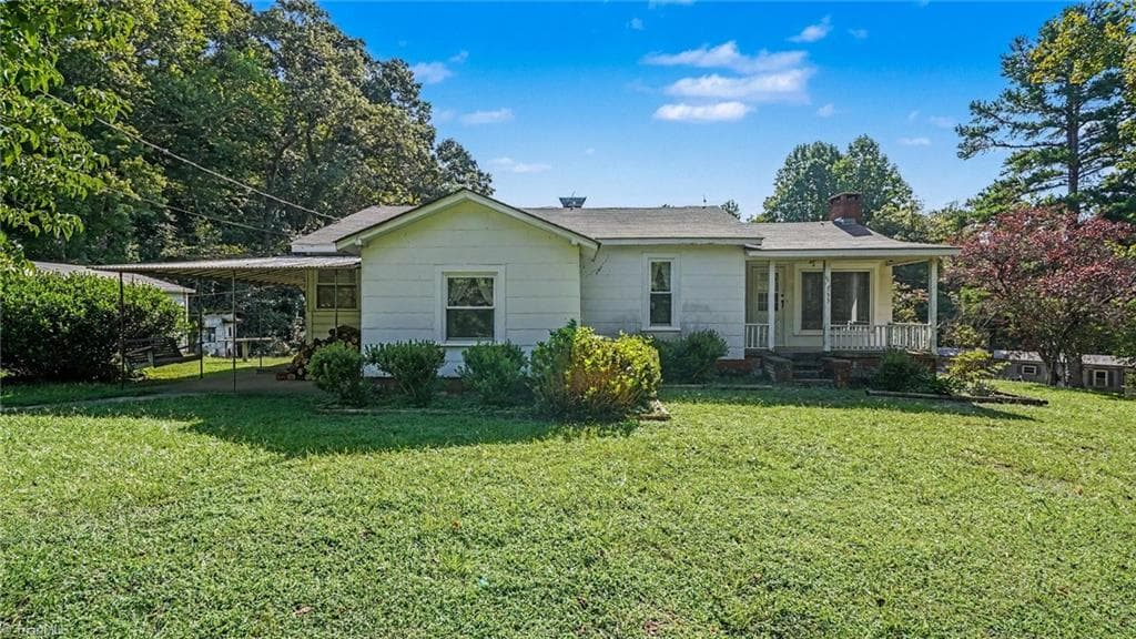 Stick/Site Built at 533 Bonkemeyer Drive, Randleman NC 27317, photo 3 of 20