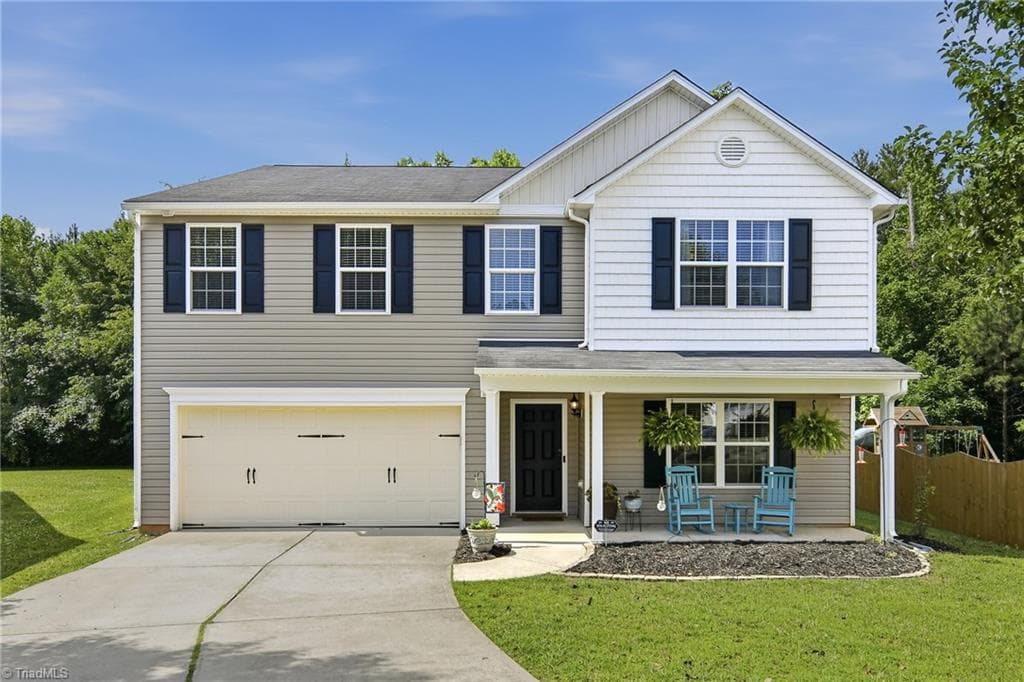 4530 Deighton Court, Winston-Salem NC 27106