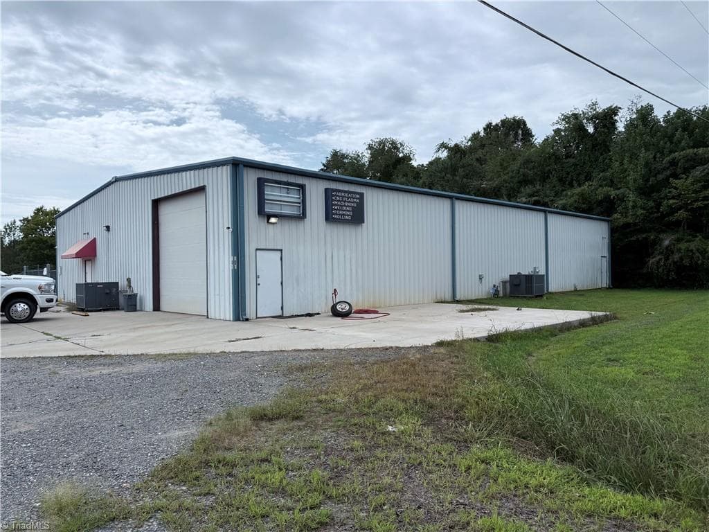 106 Scenic Drive, King NC 27021