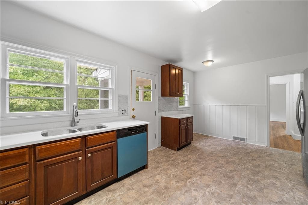 Stick/Site Built at 3563 Milhaven Road, Winston-Salem NC 27106, Winston-Salem, photo 11 of 43