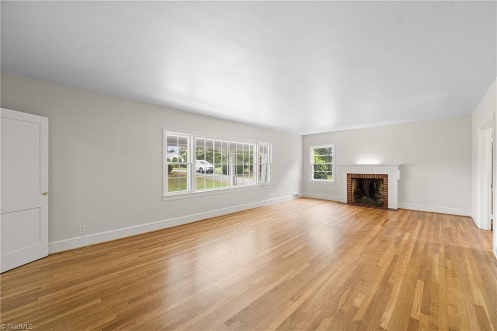 Stick/Site Built at 3563 Milhaven Road, Winston-Salem NC 27106, Winston-Salem, photo 4 of 43