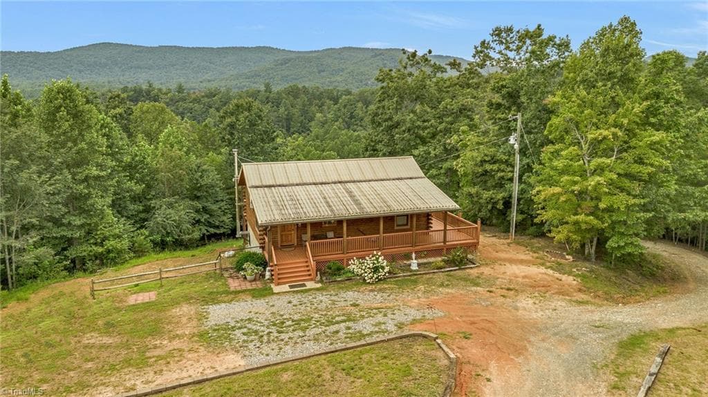 1070 Kindle Creek Drive, Ferguson NC 28624