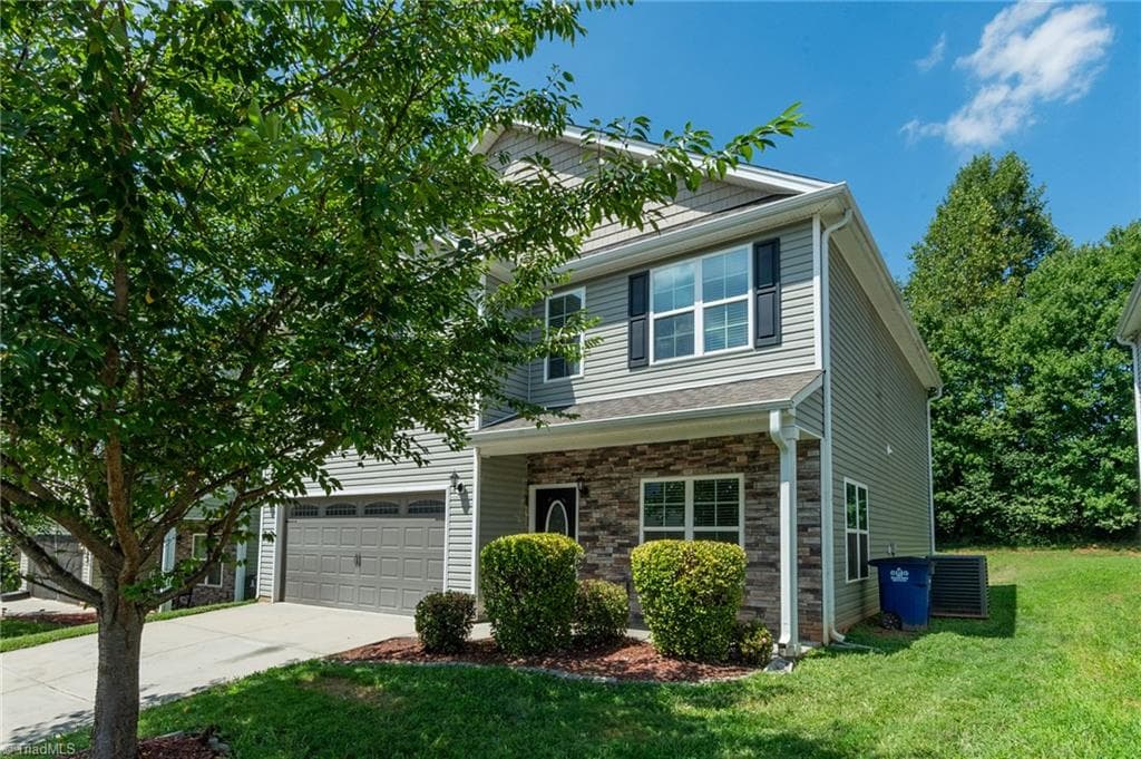 Stick/Site Built at 4416 Morning Ridge Lane, Winston-Salem NC 27101, photo 2 of 31