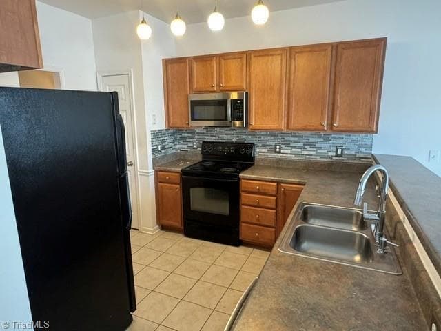 Stick/Site Built at 3523 Park Hill Crossing Drive, High Point NC 27265, photo 11 of 30