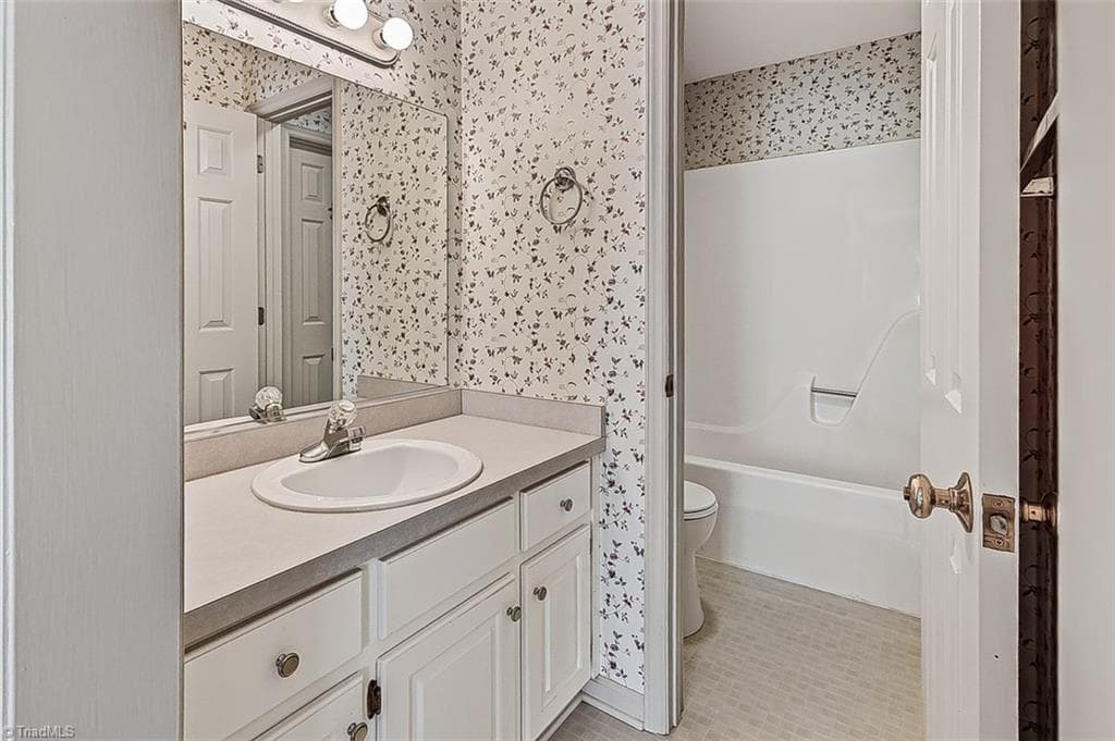 Stick/Site Built at 828 Windermere Court # C, Asheboro NC 27203, photo 17 of 23
