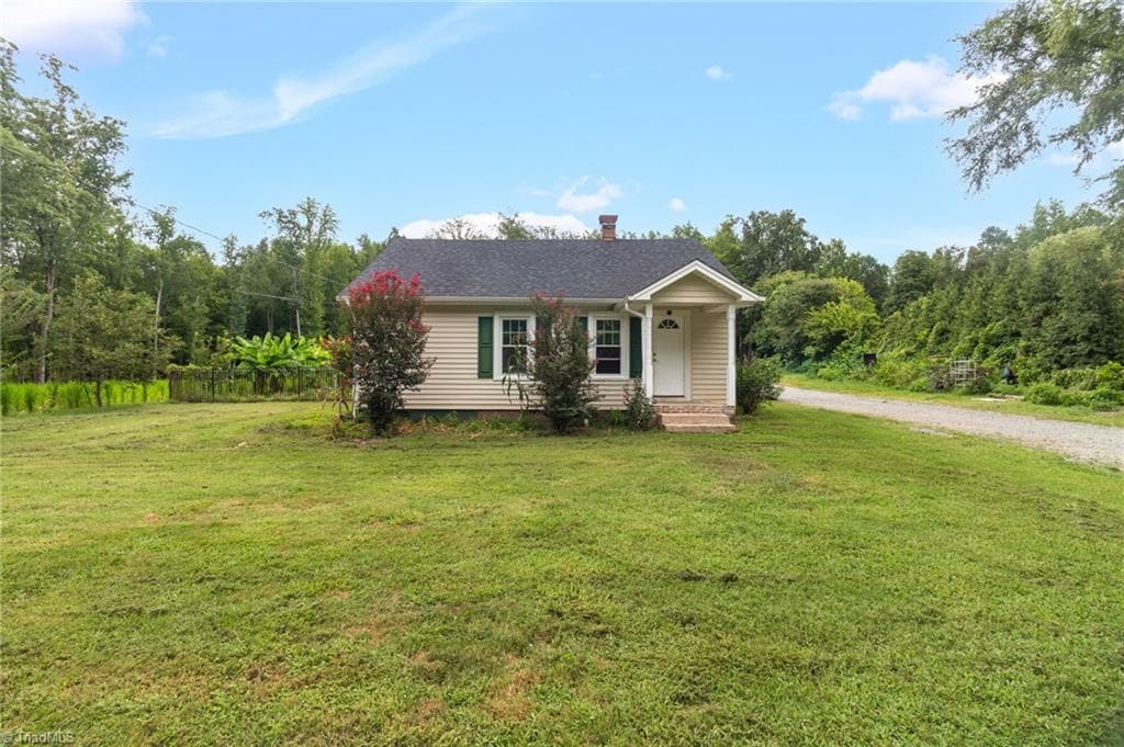 Stick/Site Built at 1608 Sharpe Road, Greensboro NC 27406, photo 2 of 34