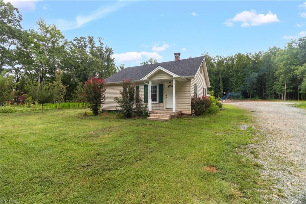 Stick/Site Built at 1608 Sharpe Road, Greensboro NC 27406, photo 3 of 34