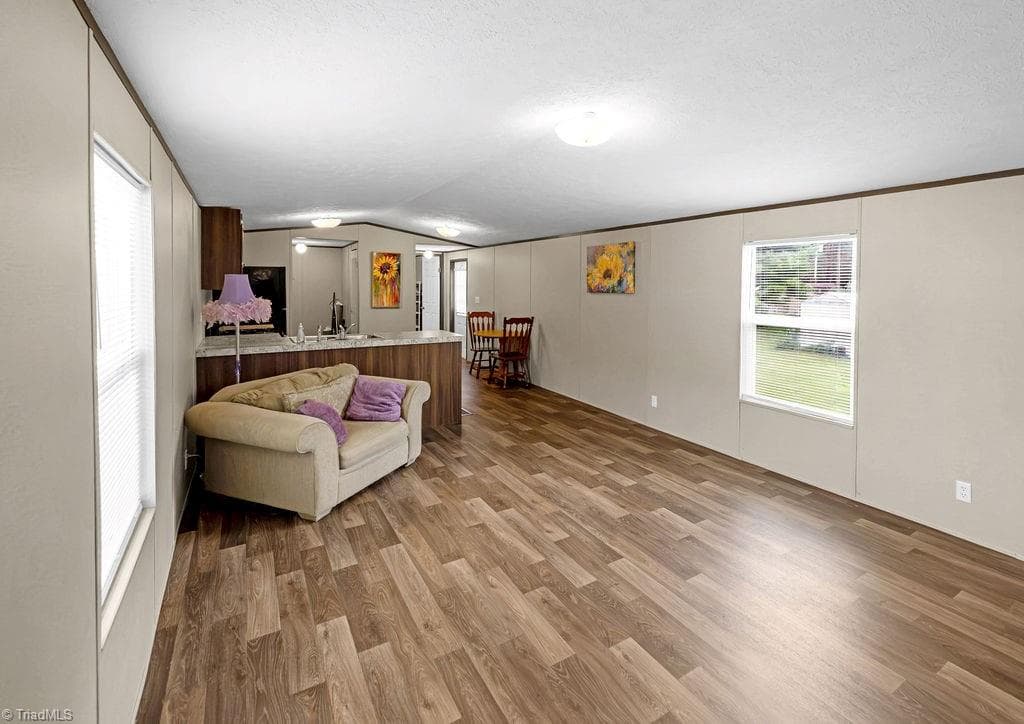 Manufactured Home at 1095 Willow Creek Drive, Pinnacle NC 27043, photo 6 of 24