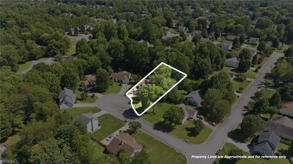 Stick/Site Built at 1704 Crinan Court, High Point NC 27265, photo 2 of 50