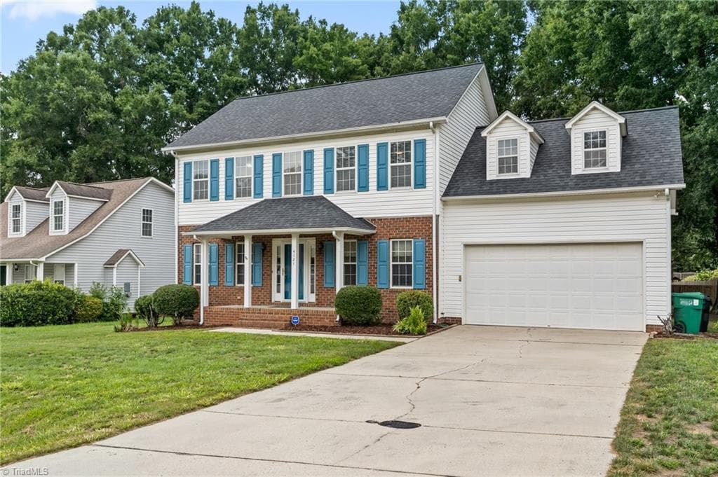Stick/Site Built at 4121 Birchgarden Drive, High Point NC 27265, photo 6 of 40