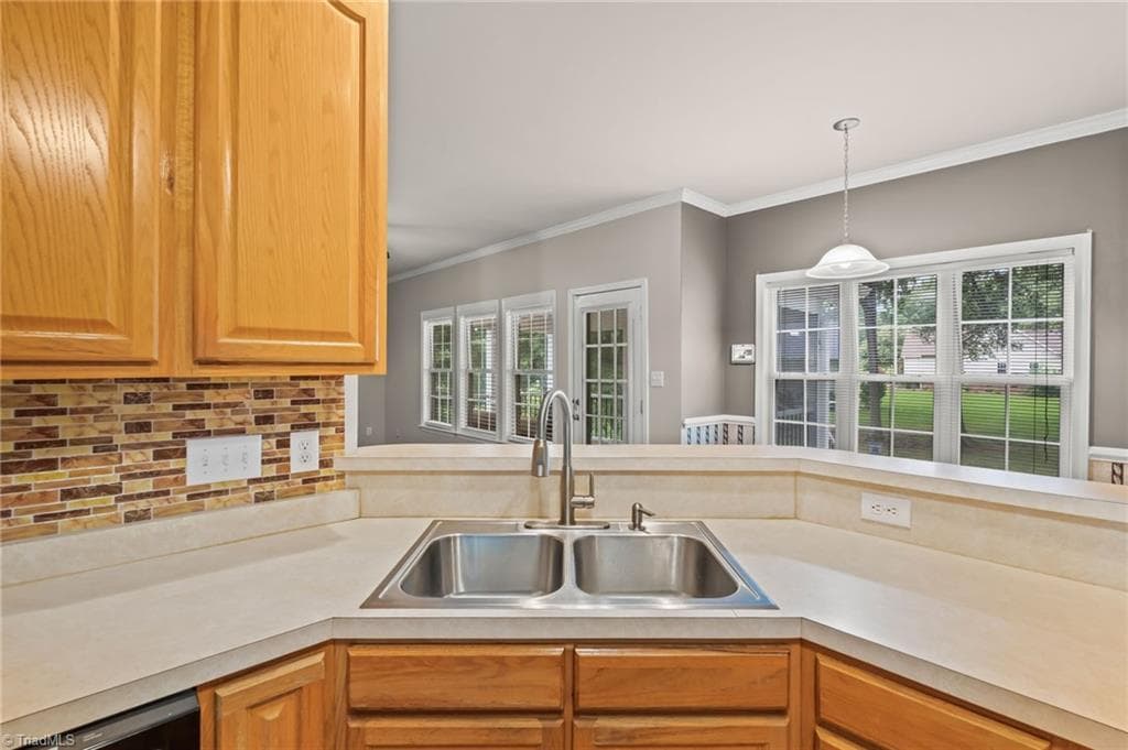Stick/Site Built at 4121 Birchgarden Drive, High Point NC 27265, photo 13 of 40