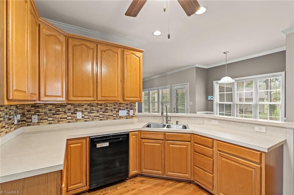 Stick/Site Built at 4121 Birchgarden Drive, High Point NC 27265, photo 12 of 40