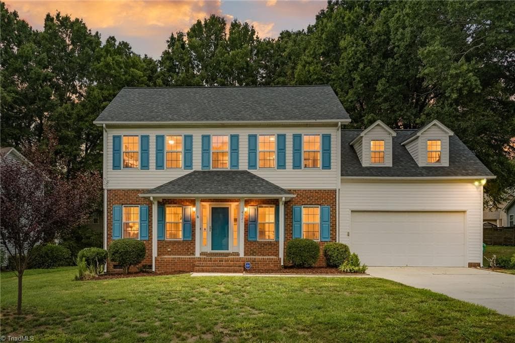 Stick/Site Built at 4121 Birchgarden Drive, High Point NC 27265, photo 4 of 40