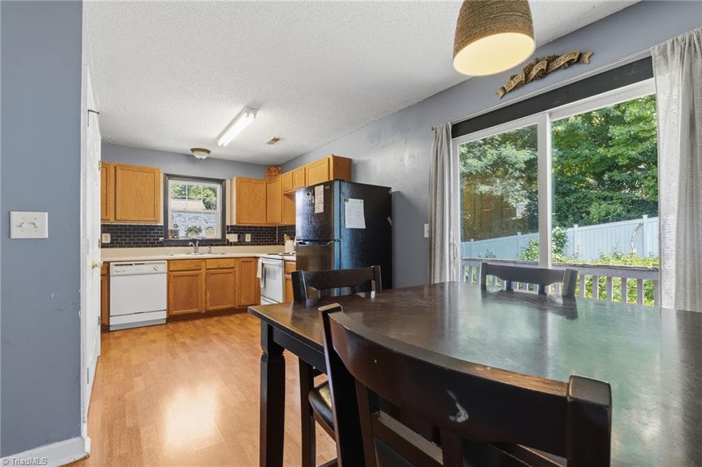 Stick/Site Built at 1448 Hawkcrest Lane, Winston-Salem NC 27127, Winston-Salem, photo 17 of 42