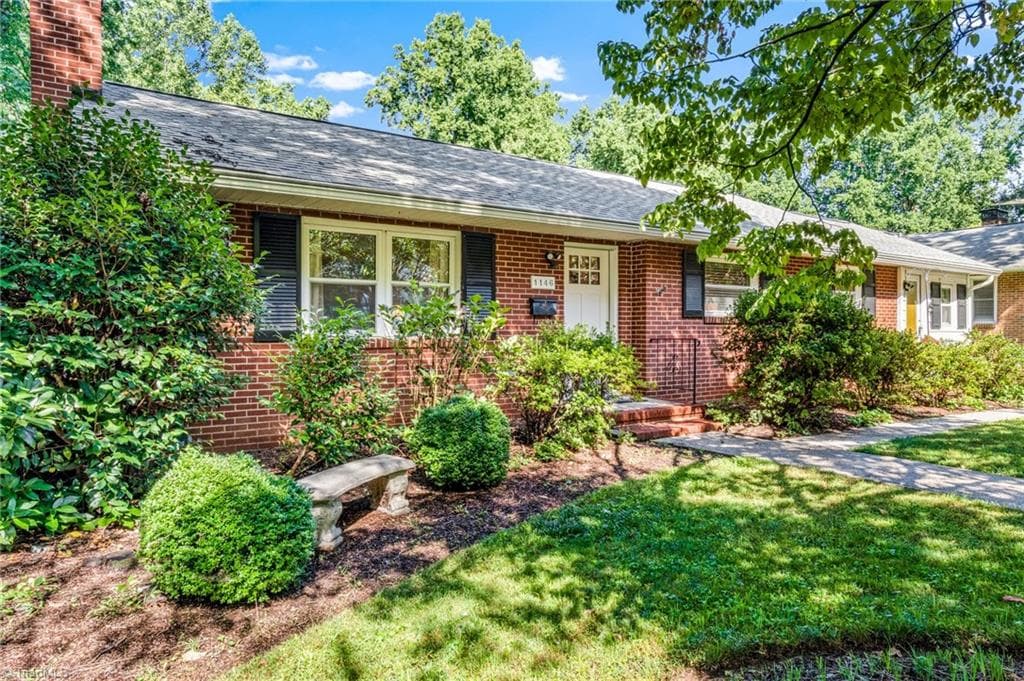 Stick/Site Built at 1146 Magnolia Street, Winston-Salem NC 27103, Winston-Salem, photo 2 of 23