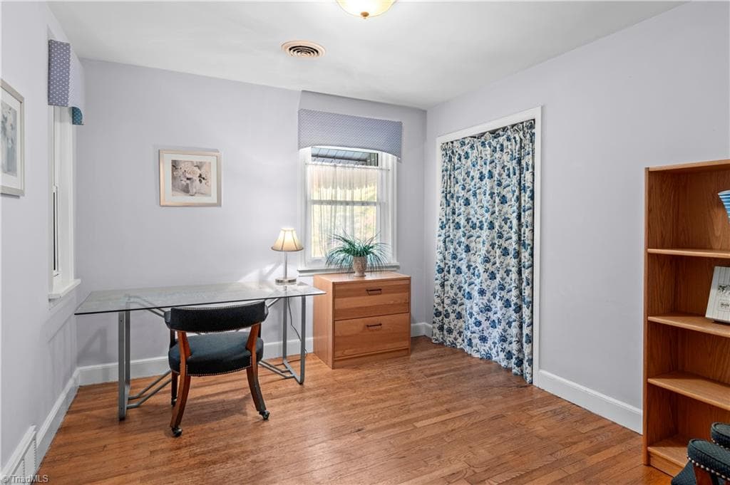 Stick/Site Built at 1146 Magnolia Street, Winston-Salem NC 27103, Winston-Salem, photo 17 of 23