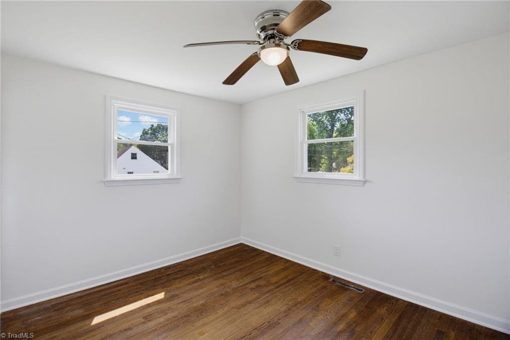 Stick/Site Built at 706 Elam Avenue, Greensboro NC 27408, photo 17 of 28