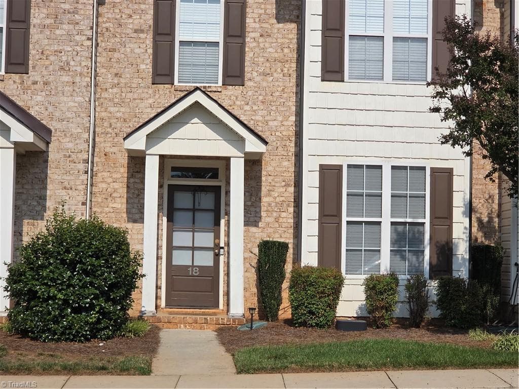 18 Rhododendron Drive, Greensboro NC 27455