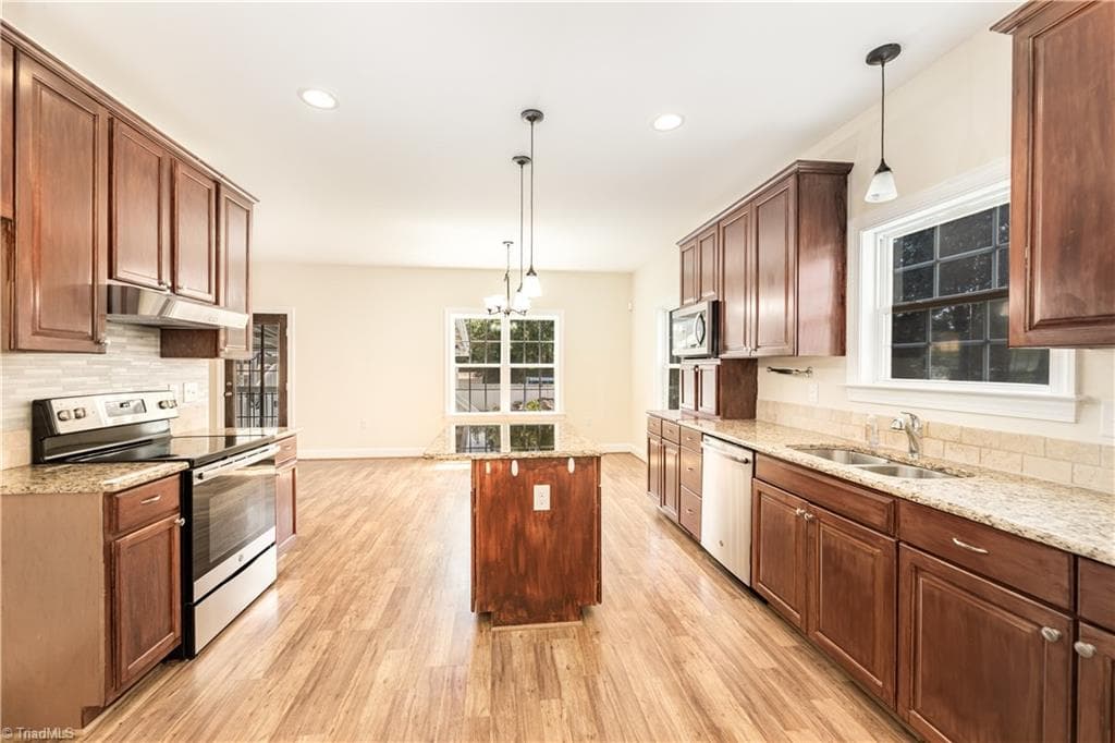 Stick/Site Built at 5922 Beckner Street, Winston-Salem NC 27103, photo 10 of 29