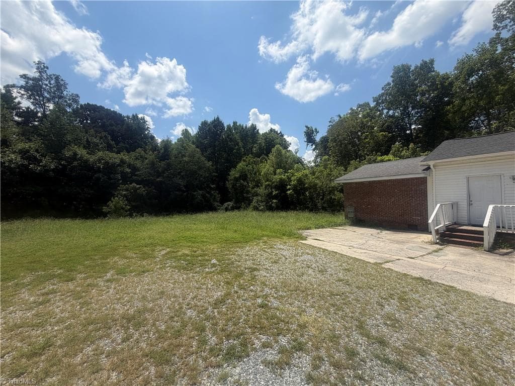 Remarks at 508 Carlton Street, Thomasville NC 27360, photo 2 of 15