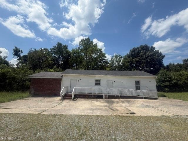 Remarks at 508 Carlton Street, Thomasville NC 27360, photo 3 of 15