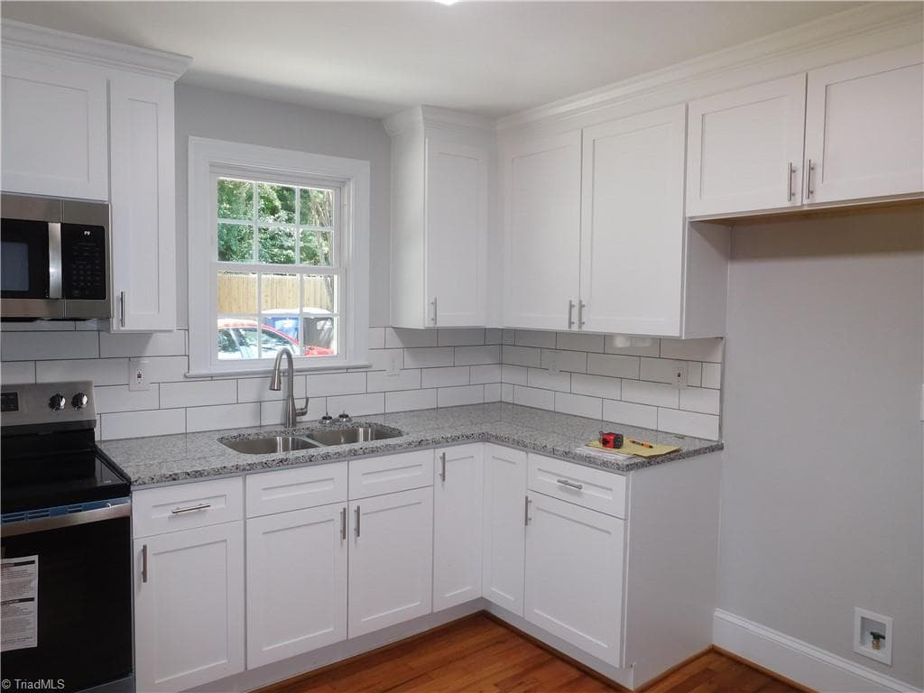 Stick/Site Built at 11 Hilton Drive, Winston-Salem NC 27127, Winston-Salem, photo 3 of 24