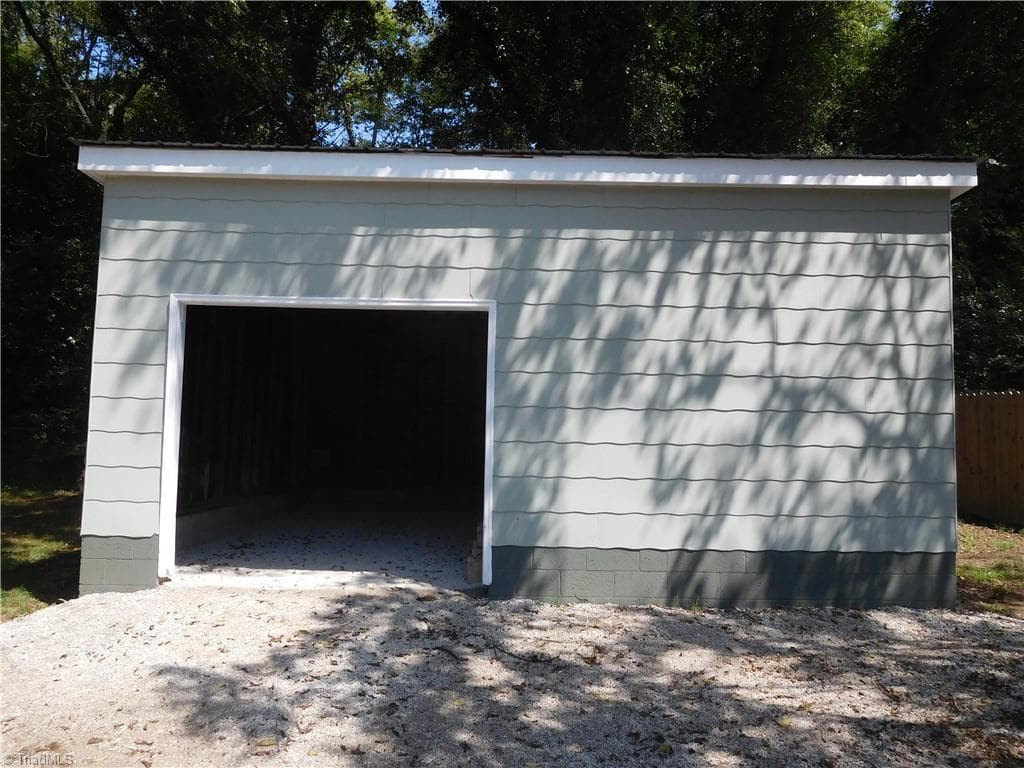 Stick/Site Built at 11 Hilton Drive, Winston-Salem NC 27127, Winston-Salem, photo 19 of 24