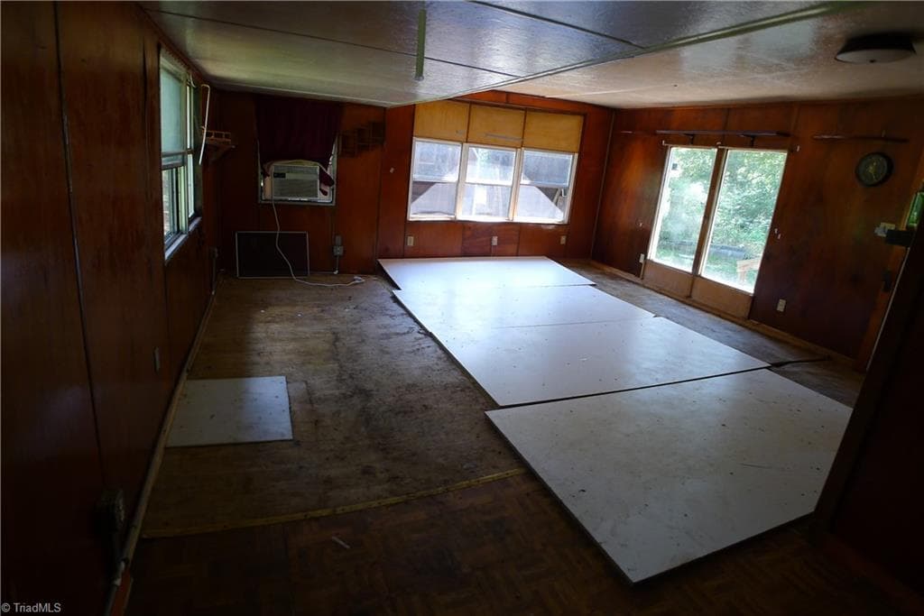 Manufactured Home at 162 Oak Tree Drive, Mocksville NC 27028, photo 10 of 16