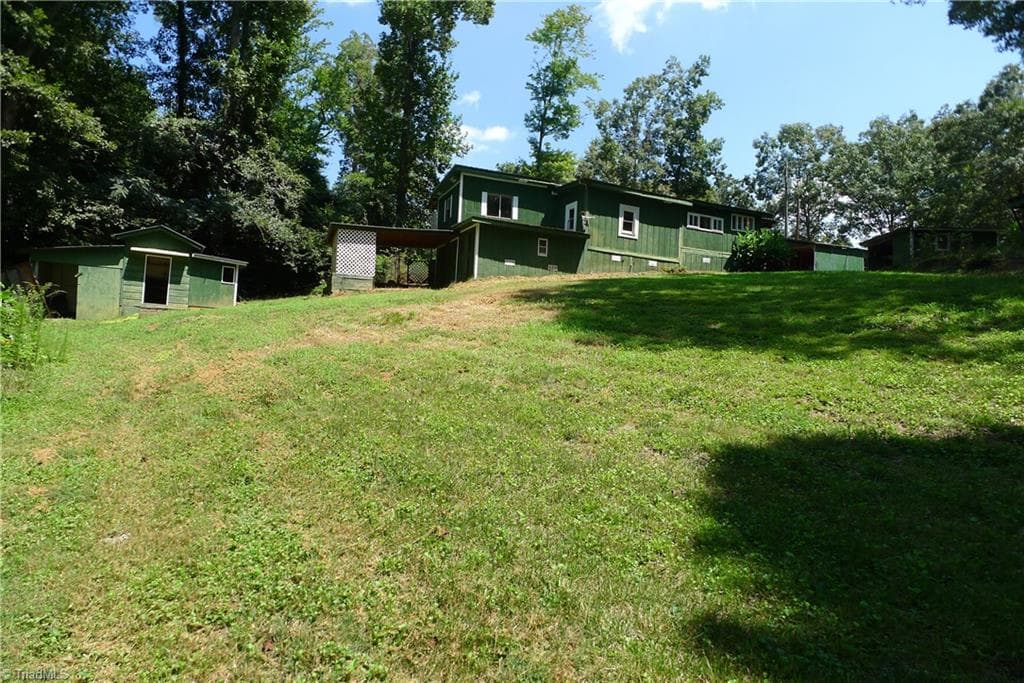 Manufactured Home at 162 Oak Tree Drive, Mocksville NC 27028, photo 15 of 16