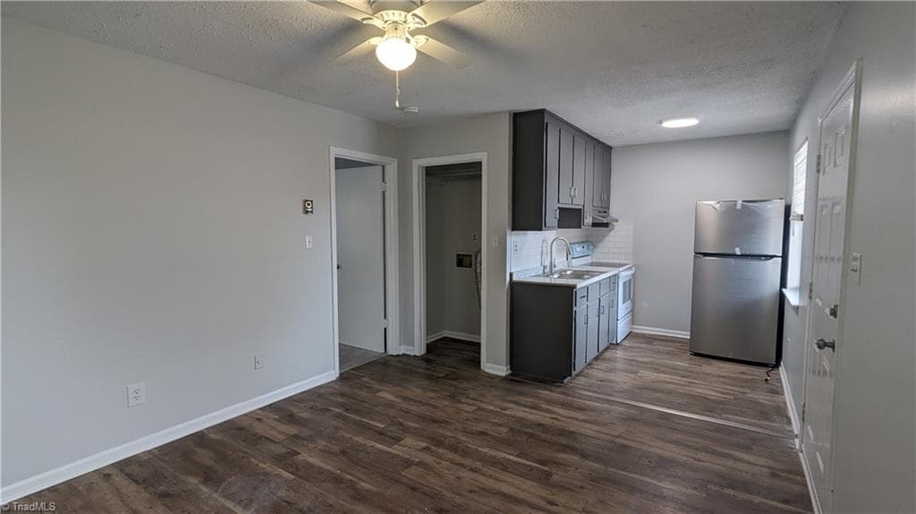 Apartment at 804 & 818 Meadow Ridge Court, Winston-Salem NC 27107, photo 16 of 24