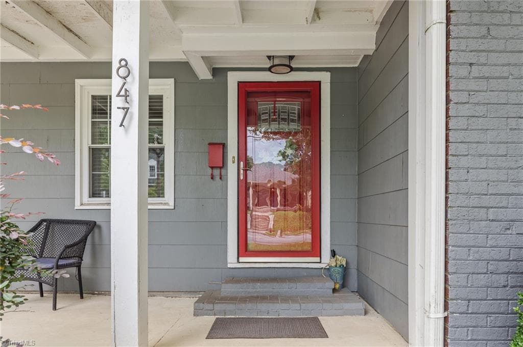 Stick/Site Built at 847 Lockland Avenue, Winston-Salem NC 27103, Winston-Salem, photo 6 of 41