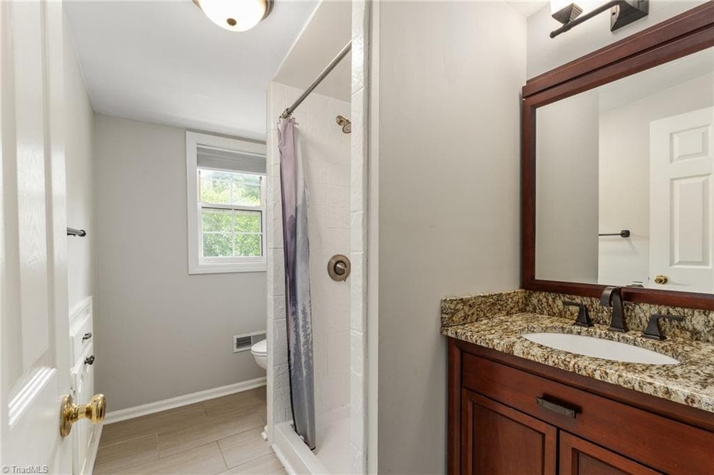 Stick/Site Built at 847 Lockland Avenue, Winston-Salem NC 27103, Winston-Salem, photo 25 of 41