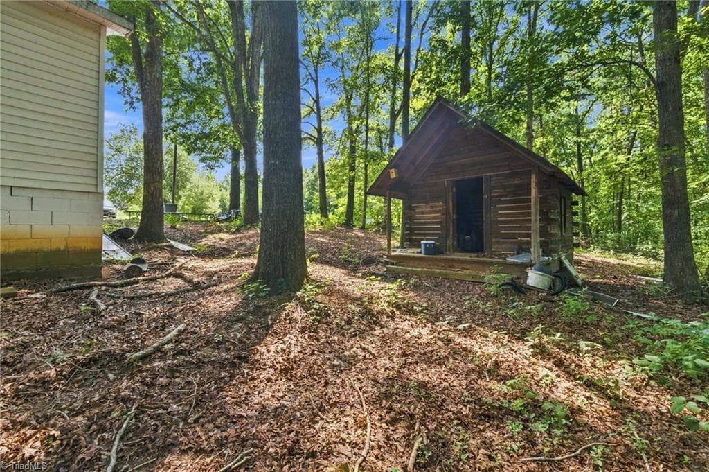 Manufactured Home at 4255 Reid Road, Tobaccoville NC 27050, photo 25 of 27