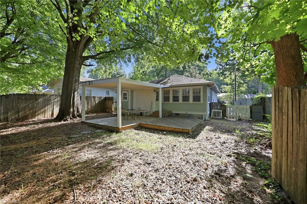 Stick/Site Built at 1313 Prescott Place, High Point NC 27262, photo 23 of 32