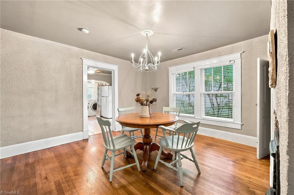 Stick/Site Built at 1313 Prescott Place, High Point NC 27262, photo 10 of 32