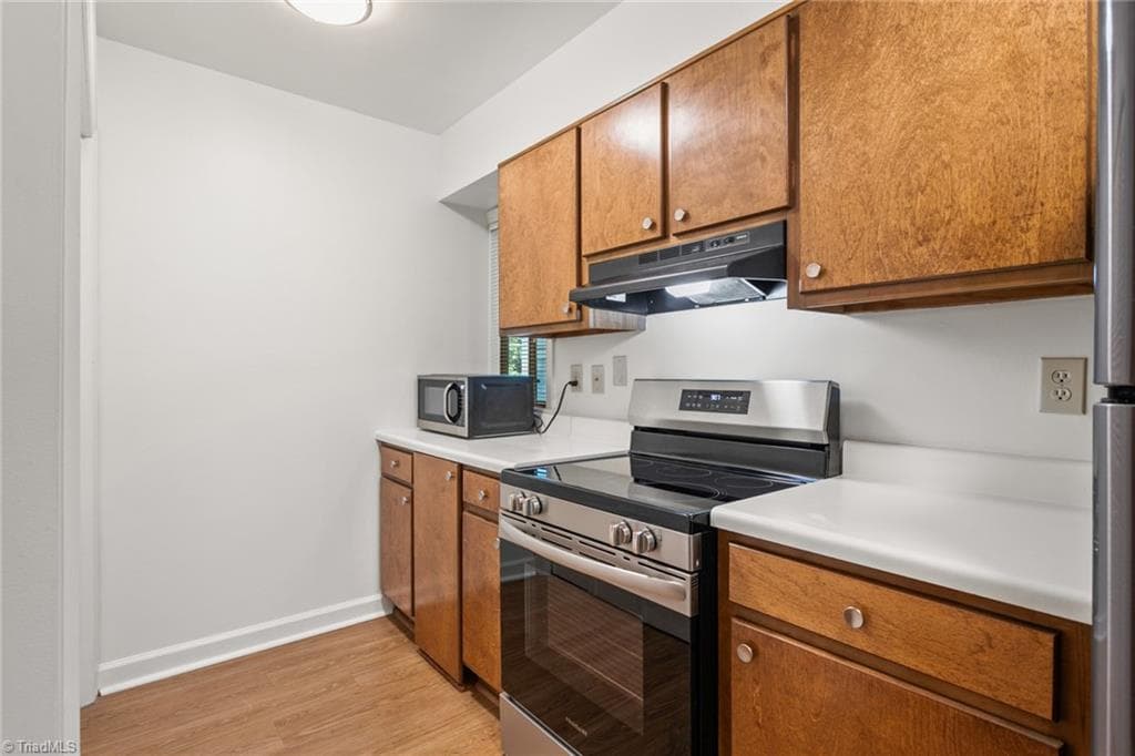 Stick/Site Built at 1520 Benjamin Parkway # D, Greensboro NC 27408, photo 12 of 25
