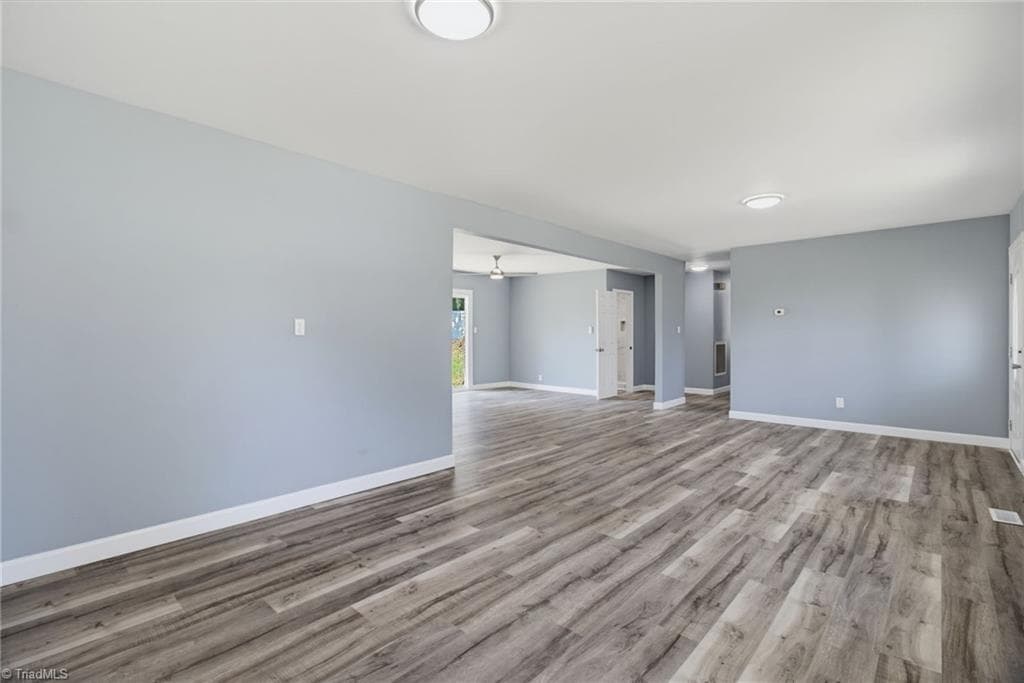 Stick/Site Built at 1416 Lynwood Terrace, High Point NC 27265, photo 6 of 30