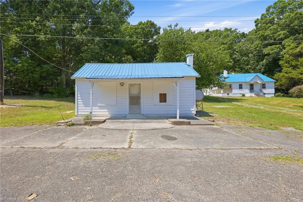 Stick/Site Built at 2128 Old Nc Highway 109, Lexington NC 27292, Lexington, photo 31 of 40