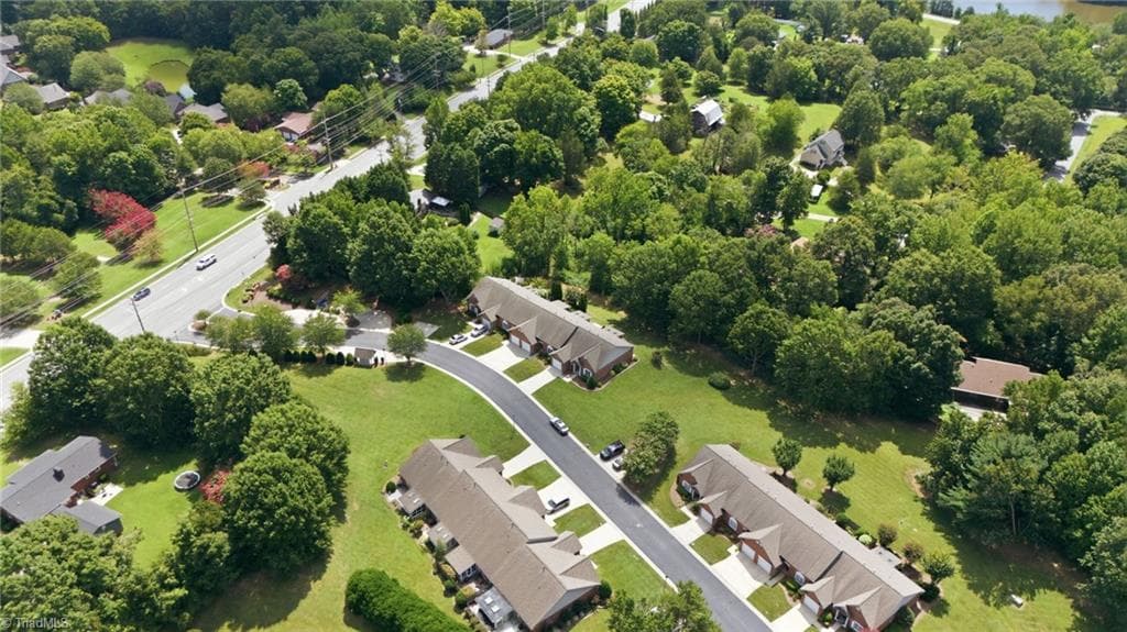 Stick/Site Built at 710 Vinebury Lane, High Point NC 27265, photo 32 of 32