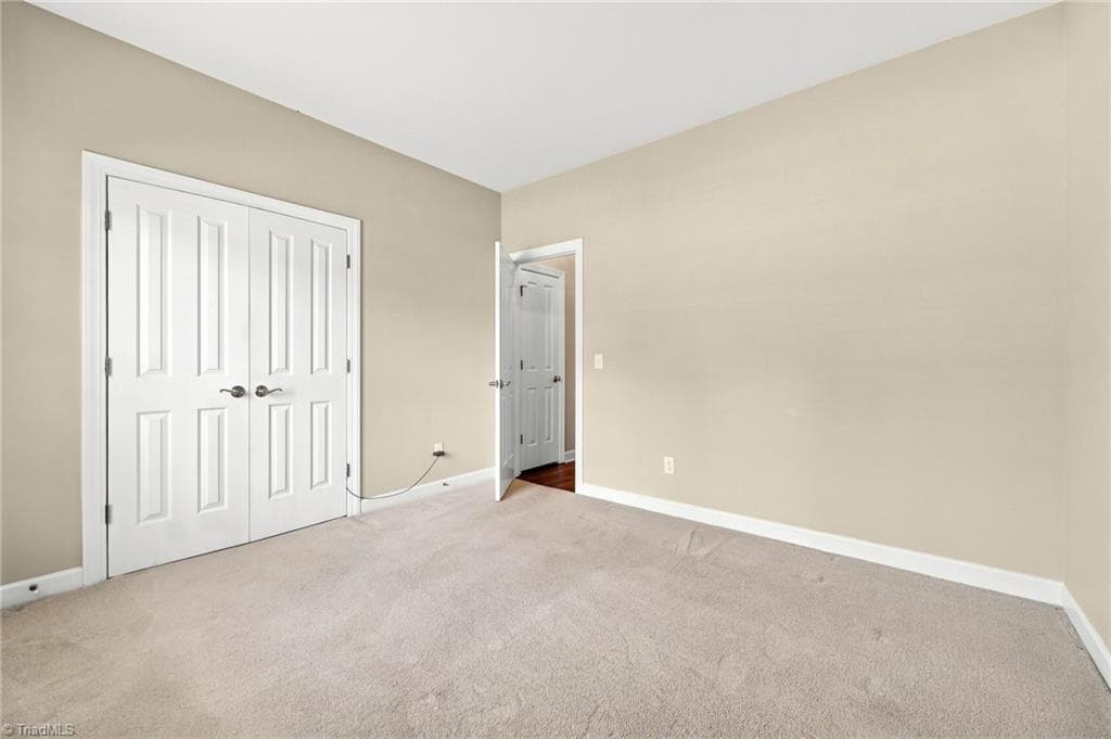 Stick/Site Built at 710 Vinebury Lane, High Point NC 27265, photo 11 of 32
