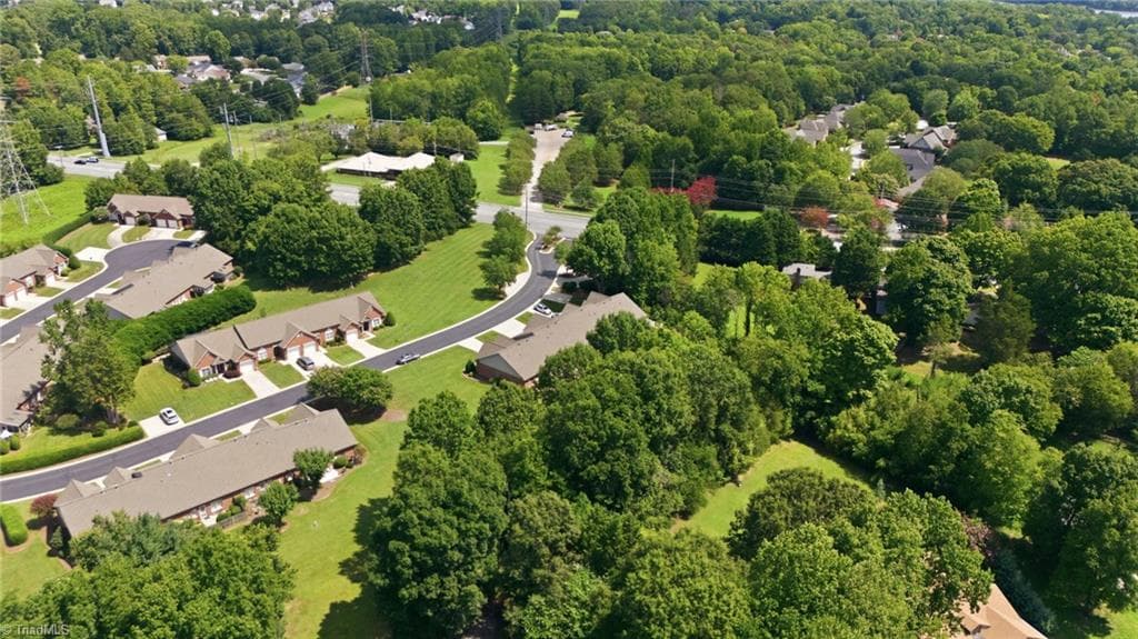 Stick/Site Built at 710 Vinebury Lane, High Point NC 27265, photo 29 of 32
