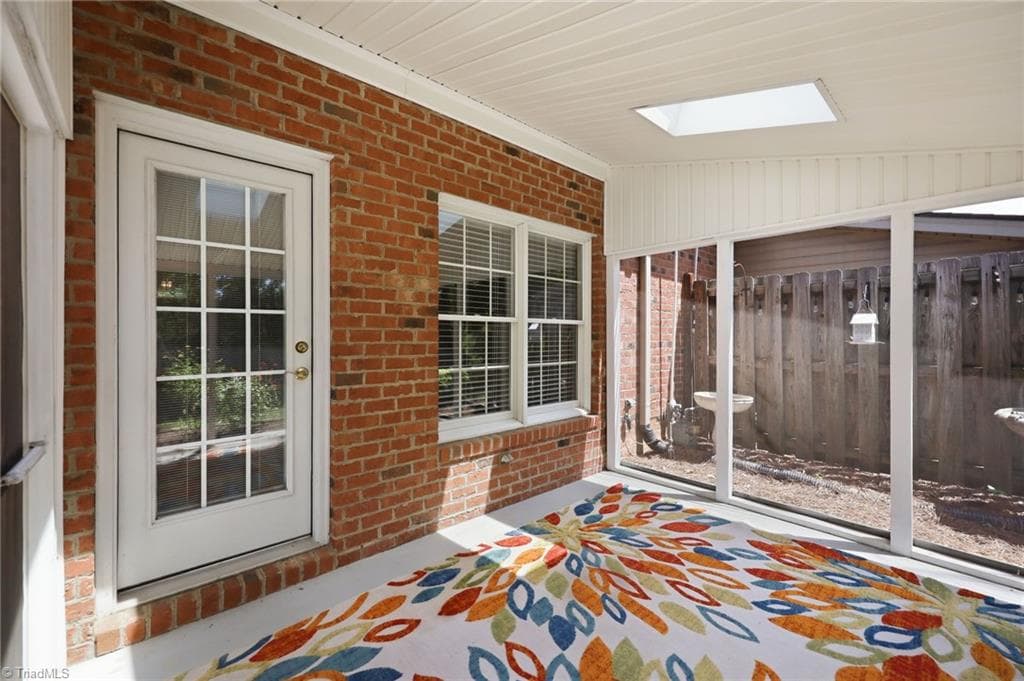 Stick/Site Built at 710 Vinebury Lane, High Point NC 27265, photo 21 of 32