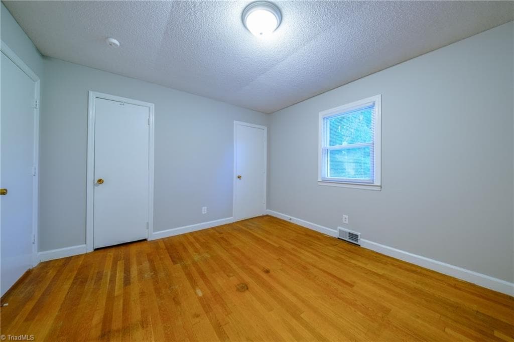 Stick/Site Built at 435 Lakecrest Drive, Kernersville NC 27284, photo 16 of 27