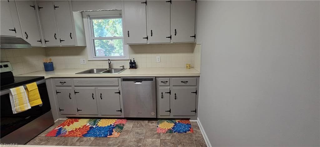 Stick/Site Built at 435 Lakecrest Drive, Kernersville NC 27284, photo 26 of 27